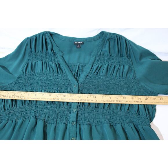 Torrid Button-up Babydoll Smocked Tunic Top Women's 2 Green Button-up V-neck - Picture 11 of 12